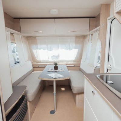 PRIKOLICA Buerstner PREMIO LIFE 415 TK AC GLAVAN