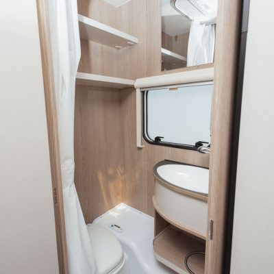PRIKOLICA Buerstner PREMIO LIFE 415 TK AC GLAVAN