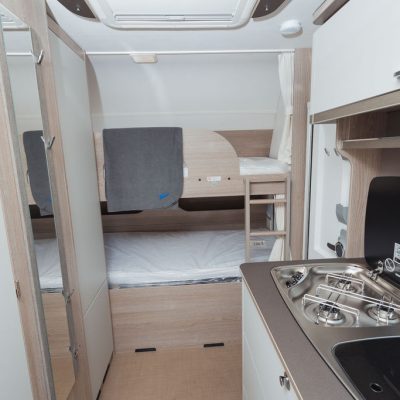 PRIKOLICA Buerstner PREMIO PLUS 440 TK AC GLAVAN