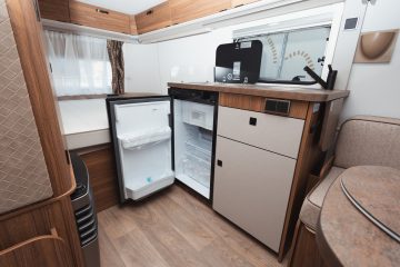 ERIBA TOURING 310 - slika 6