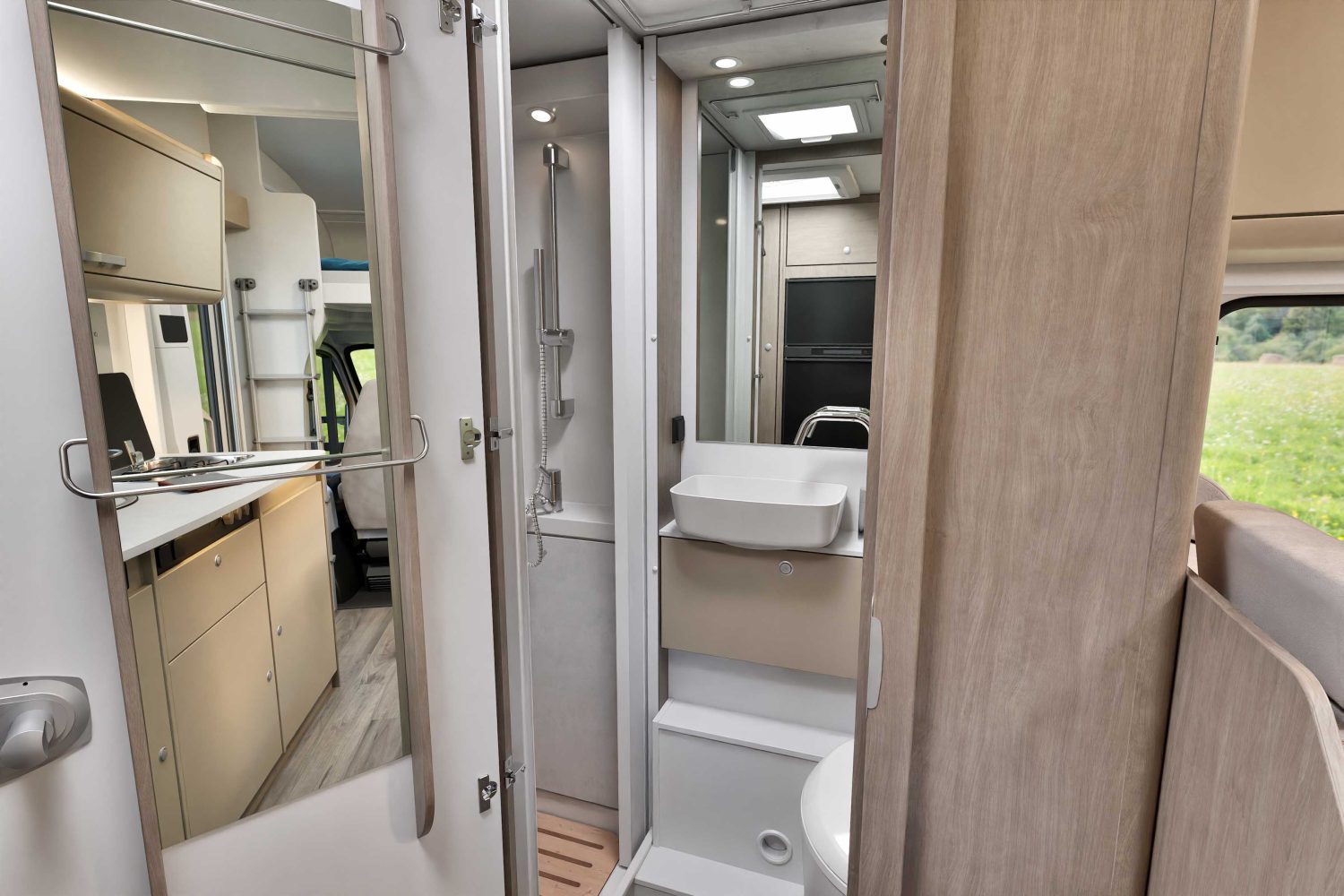 _carado-imagebank-data_VE_Overcab_A361_IT_2024_0003_21-31-41_WEB