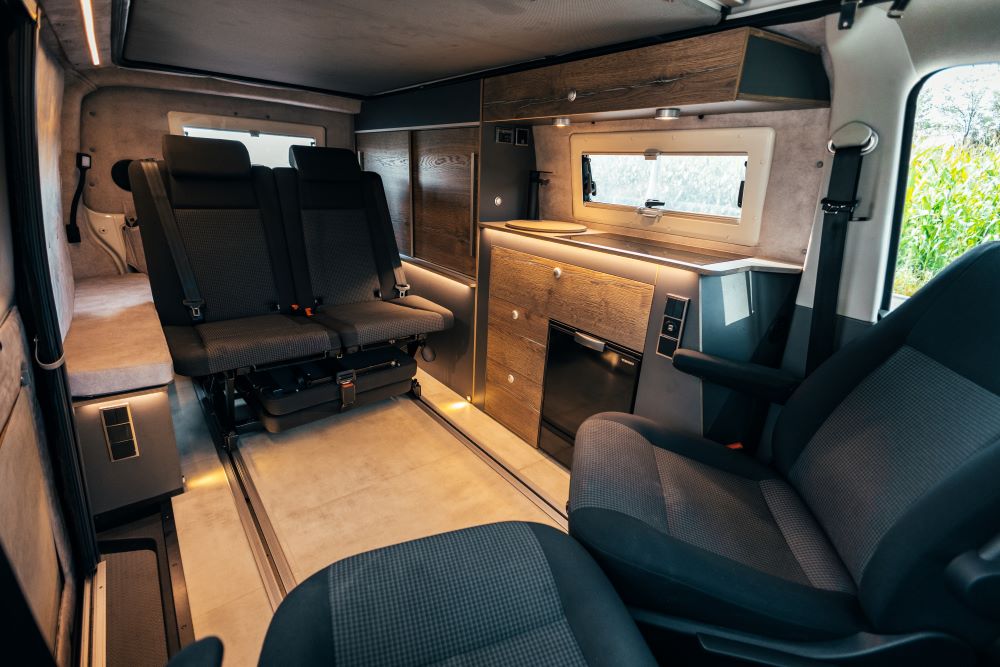 najem-avtodoma-ac-glavan-free-glavan-diamond-blue